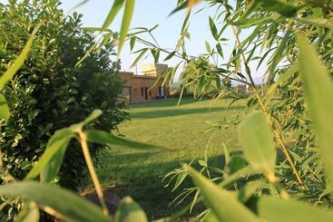 Granja Escola La Perdiu   Hostel