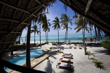 Raha Lodge