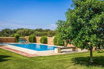 Villa Regaliki
