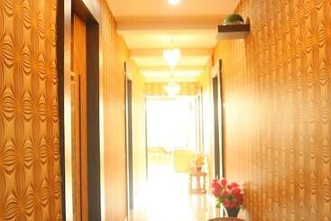 هتل Mahira Residency