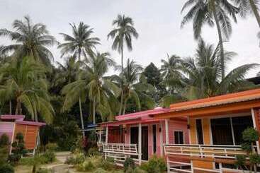 هتل Phumiphat Resort Koh Mook