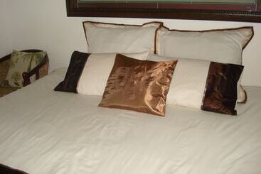 پانسیون Lapeng Home Away From Home