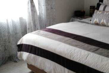 پانسیون Lapeng Home Away From Home