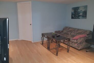 پانسیون Mcmaster Accommodations