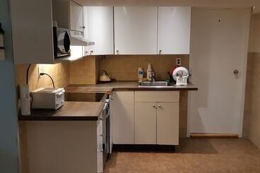 پانسیون Mcmaster Accommodations