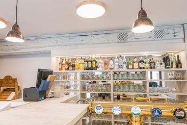 پانسیون Mikulov Inn   Hotel Zeme