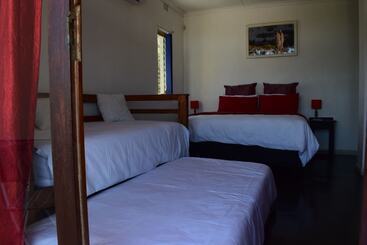 پانسیون Oudtshoorn Homestay Accommodation