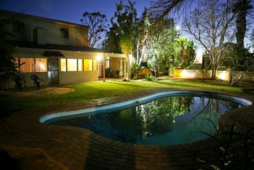 پانسیون Oudtshoorn Homestay Accommodation