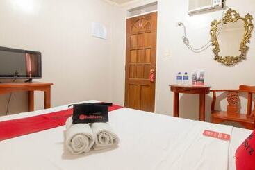 پانسیون Reddoorz Near Laoag Capitol