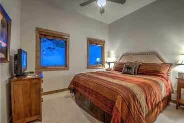 Soaring Eagle Chalet