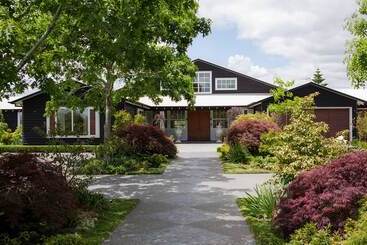 تختخواب و صبحانه Blackwood House