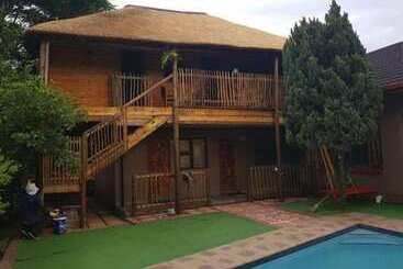 تختخواب و صبحانه Lauren Palace Guest House