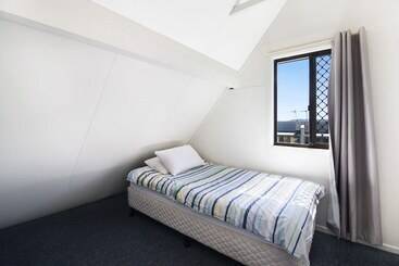 קוטג'' Chalet By The Sea, 10 Pelican Street, Peregian Beach