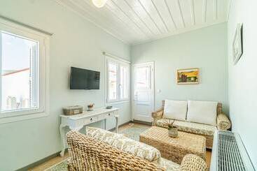 هتل Castel Abaso Boutique Apartments By Explore Andros