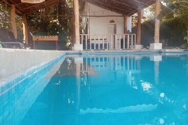 هتل Villas Cabuya Beach & Forest
