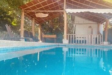 هتل Villas Cabuya Beach & Forest