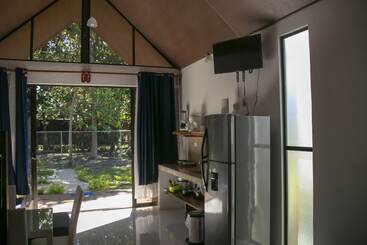 هتل Villas Cabuya Beach & Forest