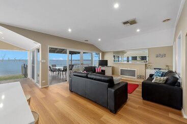 Сельский дом Mulwala Lakeside Waterfront