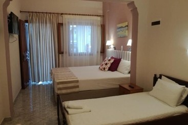 پانسیون Maria Studios