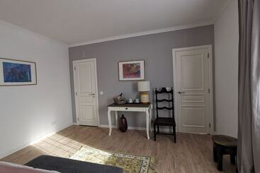 پانسیون Vogue 23 Boutique