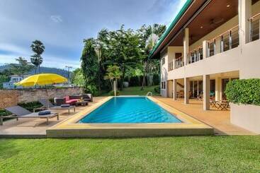 آپارتمانهای توریستها Viola Pool Villa