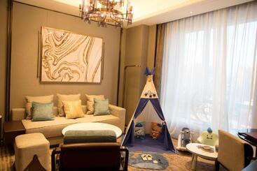 هتل Wanda Vista Changchun