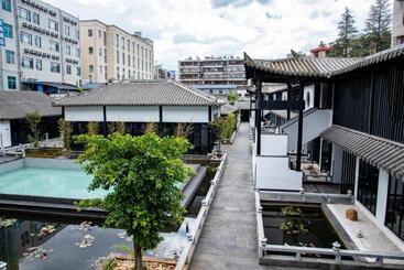 Xijian Hotel Kunming Dongfeng East Road Dashuying Metro Station