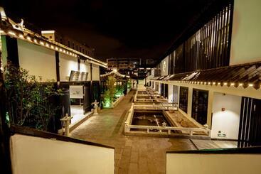 Xijian Hotel   Kunming Dongfeng East Road Dashuying Metro Station