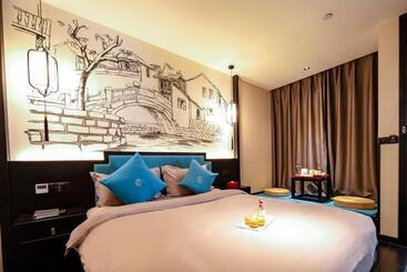 Xijian Hotel   Kunming Dongfeng East Road Dashuying Metro Station