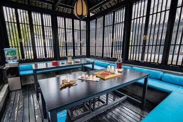 Xijian Hotel   Kunming Dongfeng East Road Dashuying Metro Station