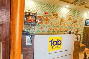 هتل Fabexpress Shree Karuna