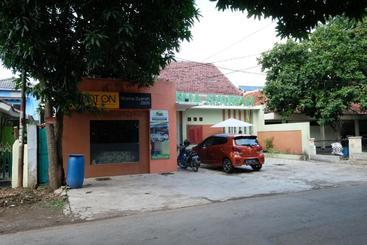 هتل Spot On 2806 Wisma Syariah