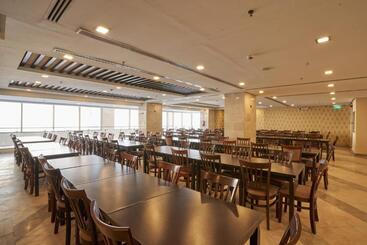 هتل Al Hidayah Towers