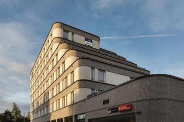 Отель Holiday Inn   The Niu, Sparrow Regensburg, An Ihg