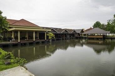 هتل Reddoorz Syariah At Bumi Eyang Enin Homestay Tasikmalaya