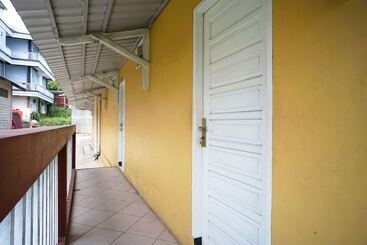 هتل Spot On 2729 Marzan Syariah Guest House