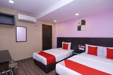 هتل Oyo 89775 98inn