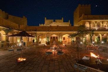 هتل Welcomheritage Mohangarh Fort