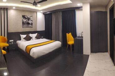 Fabhotel Prime Kzar Corporate   Nr Sealdah Station
