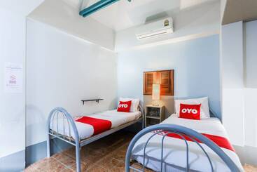 هتل Oyo Old Town Boutique Hostel
