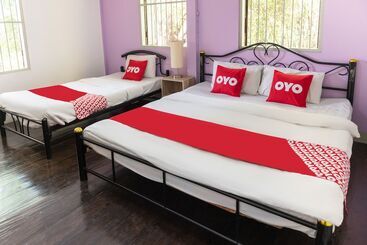 هتل Oyo Old Town Boutique Hostel