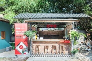 هتل Oyo Old Town Boutique Hostel