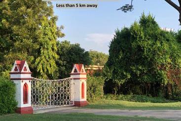 هتل Spot On 63477 Aashirwad Guest House