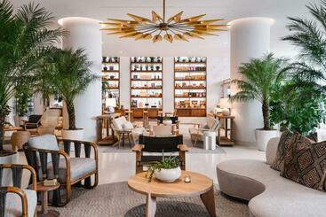هتل Nautilus Sonesta Miami Beach
