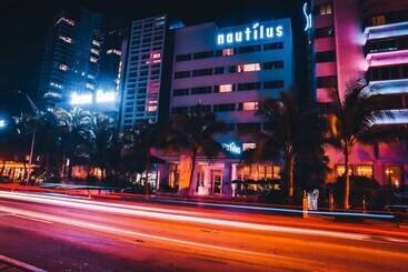 هتل Nautilus Sonesta Miami Beach