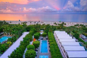 هتل Nautilus Sonesta Miami Beach