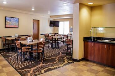 هتل Richland Inn And Suites
