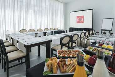 هتل Riu Plaza Miami Beach