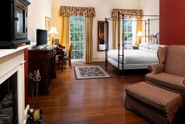 هتل River Street Inn