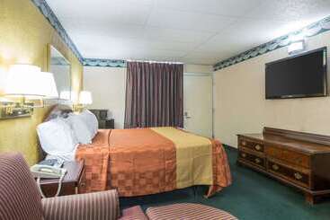 هتل Rodeway Inn